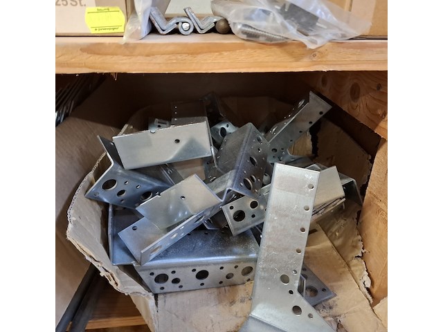 Partij bouwbenodigdheden - afbeelding 29 van  56