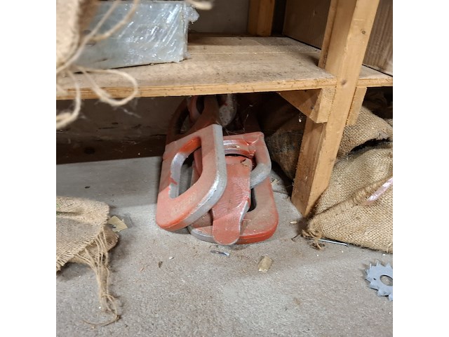 Partij bouwbenodigdheden - afbeelding 31 van  56