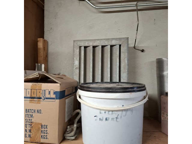 Partij bouwbenodigdheden - afbeelding 23 van  56