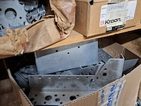 Partij bouwbenodigdheden - afbeelding 35 van  56