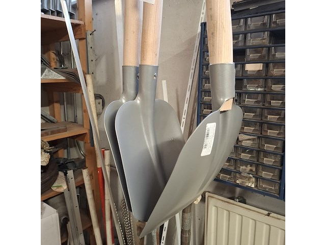 Partij bouwbenodigdheden - afbeelding 48 van  56