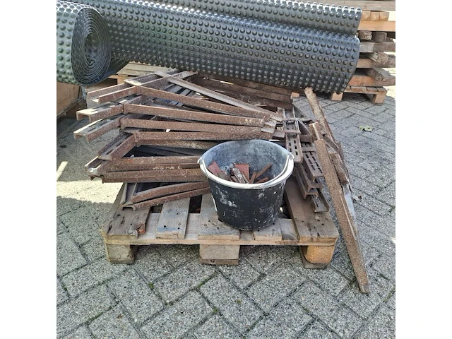 Partij bouwbenodigdheden - afbeelding 6 van  10