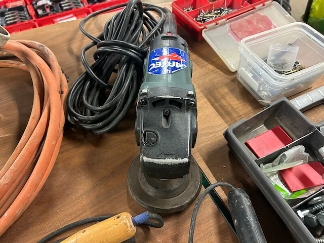 Partij bouwgereedschap en bouwmaterialen w.o. bosch, dewalt - afbeelding 9 van  10