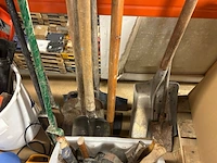 Partij bouwgereedschap en tuingereedschap - afbeelding 3 van  8