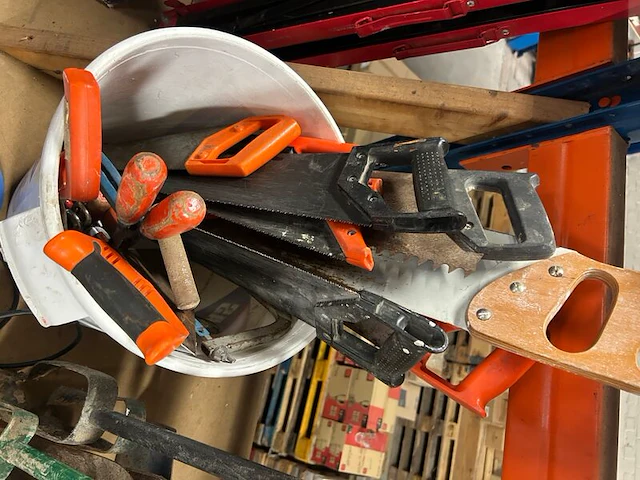 Partij bouwgereedschap en tuingereedschap - afbeelding 4 van  8