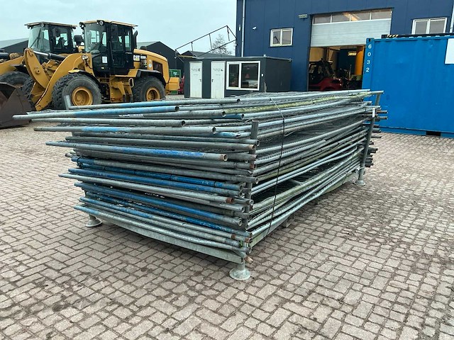 Partij bouwhekken - afbeelding 3 van  8