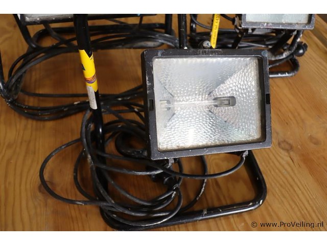 Partij bouwlampen o.a. eurolux art.100 en art.200 - afbeelding 2 van  7