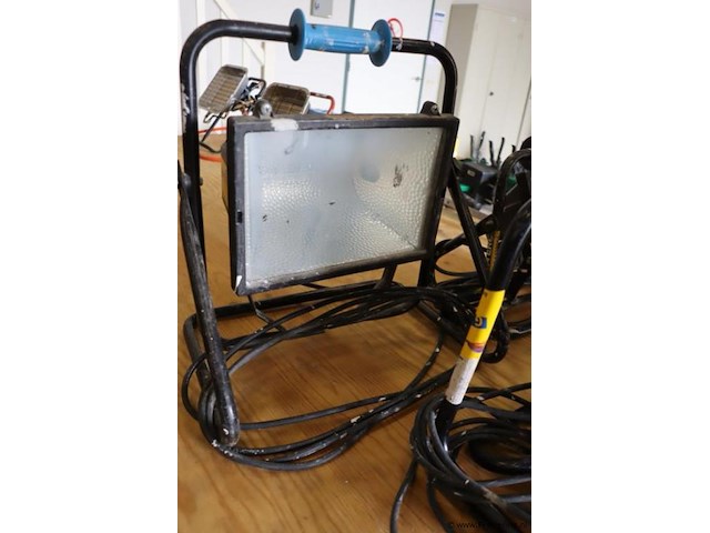 Partij bouwlampen o.a. eurolux art.100 en art.200 - afbeelding 3 van  7