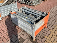 Partij bouwlift schuifpoort palen - afbeelding 3 van  3