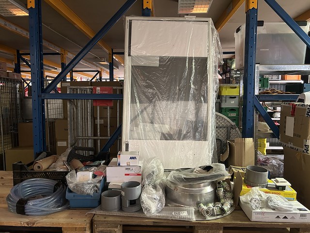 Partij bouwmarkt artikelen w.o. badkameraccessoires, persfittingen, w.o. uponor, honeywell, alpro - afbeelding 1 van  11