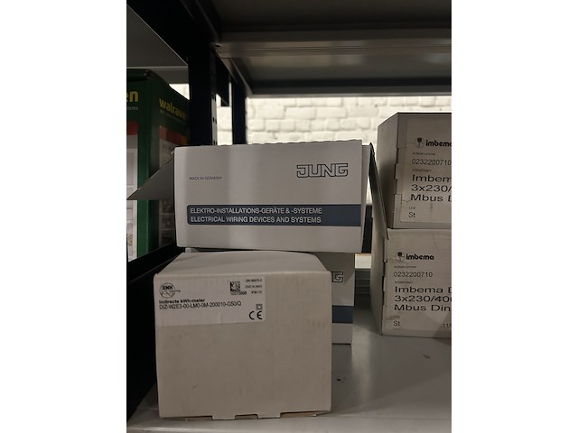 Partij bouwmarkt artikelen w.o. imbema, jung, jmv - afbeelding 4 van  6