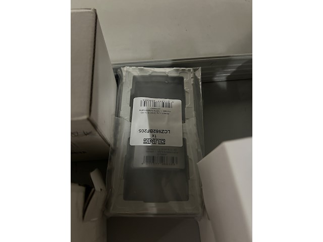 Partij bouwmarkt artikelen w.o. imbema, jung, jmv - afbeelding 6 van  6