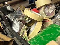 Partij bouwmarktartikelen w.o. werkkleding, diverse soorten tape, w.o. stier - afbeelding 8 van  9