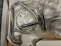 Partij bouwmaterialen en badkameraccessoires - afbeelding 3 van  8