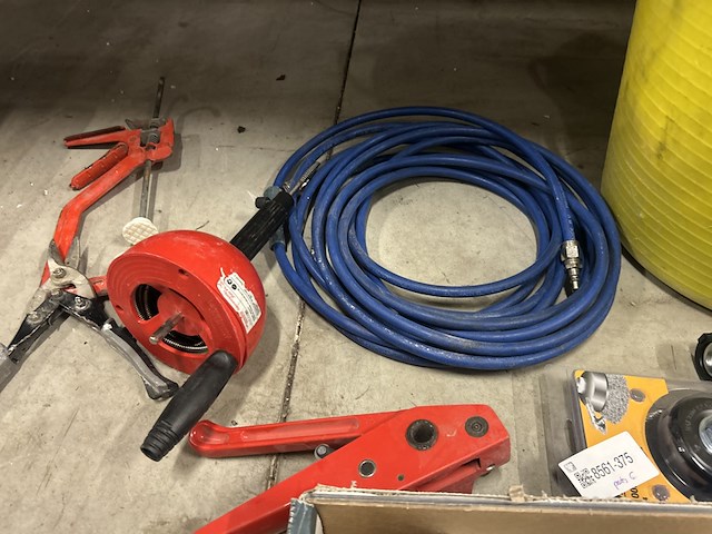 Partij bouwmaterialen en badkameraccessoires - afbeelding 4 van  8