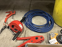 Partij bouwmaterialen en badkameraccessoires - afbeelding 4 van  8