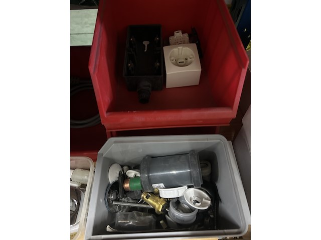 Partij bouwmaterialen en diversen - afbeelding 8 van  9