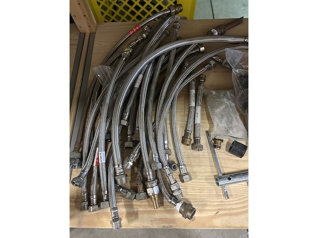 Partij bouwmaterialen w.o. rubi, karwei - afbeelding 2 van  7