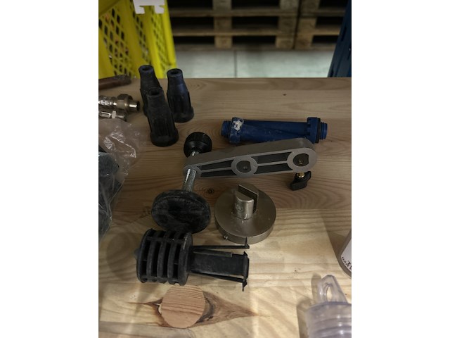 Partij bouwmaterialen w.o. rubi, karwei - afbeelding 5 van  7