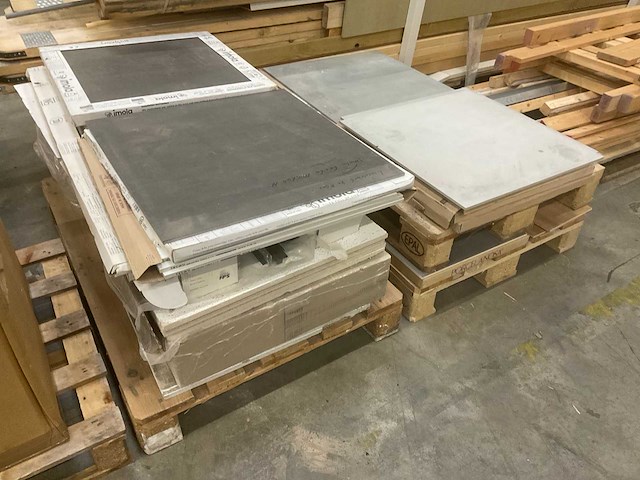 Partij bouwmaterialen - afbeelding 1 van  3
