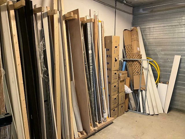 Partij bouwmaterialen - afbeelding 1 van  10