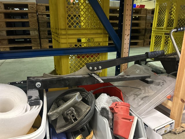 Partij bouwmaterialen - afbeelding 6 van  10