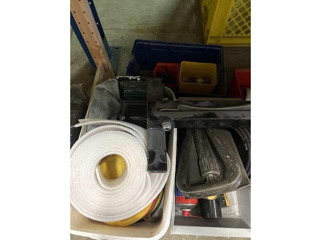 Partij bouwmaterialen - afbeelding 8 van  10