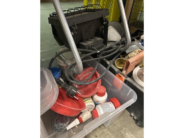 Partij bouwmaterialen - afbeelding 9 van  10