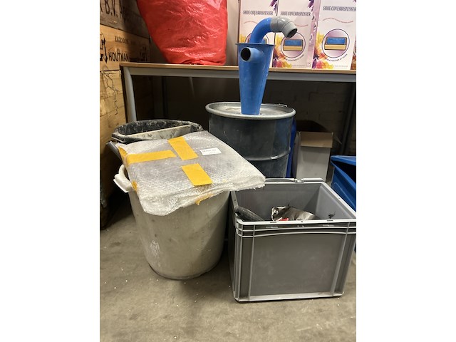 Partij bouwmaterialen - afbeelding 1 van  7