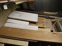 Partij bouwplanken en afwerkprofielen - afbeelding 2 van  13