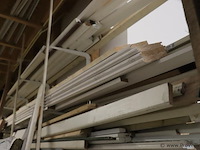 Partij bouwplanken en afwerkprofielen - afbeelding 6 van  13