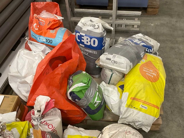 Partij bouwstoffen - afbeelding 3 van  5