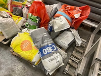 Partij bouwstoffen - afbeelding 5 van  5