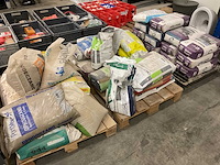 Partij bouwstoffen - afbeelding 1 van  15