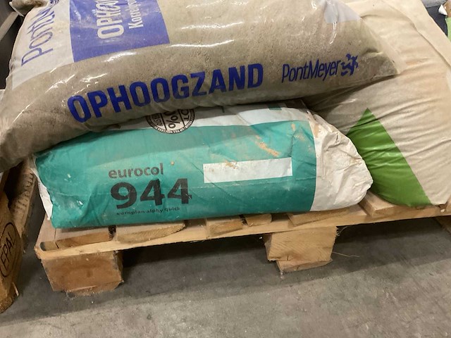 Partij bouwstoffen - afbeelding 10 van  15