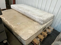 Partij boxspring toebehoren - afbeelding 7 van  7