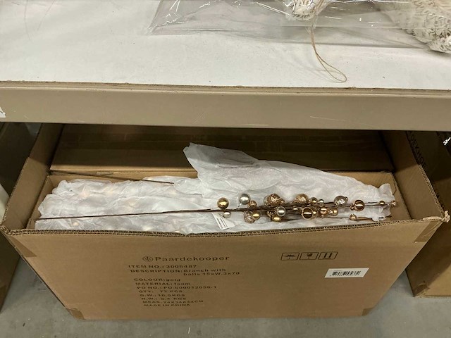 Partij branch with balls 15xw3x70cm (60x) - afbeelding 1 van  2