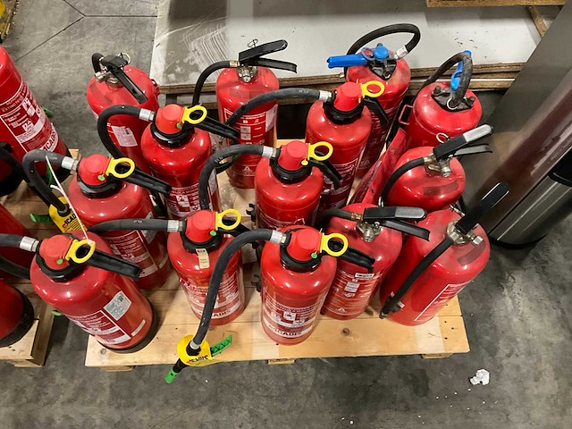 Partij brandblusser - afbeelding 2 van  4