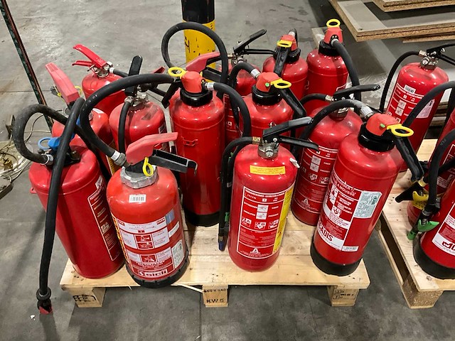 Partij brandblusser - afbeelding 1 van  5