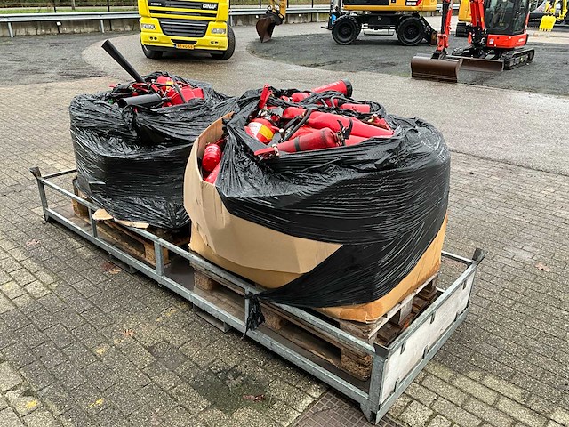 Partij brandblussers - afbeelding 5 van  6