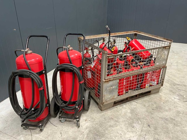 Partij brandblussers - afbeelding 1 van  5