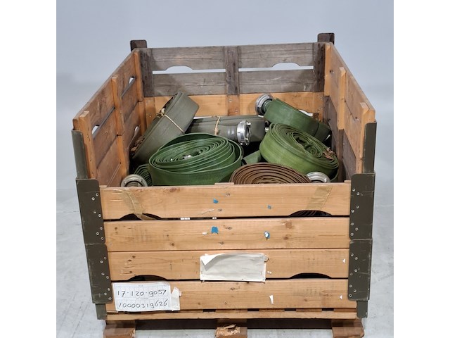 Partij brandslangen - afbeelding 1 van  8