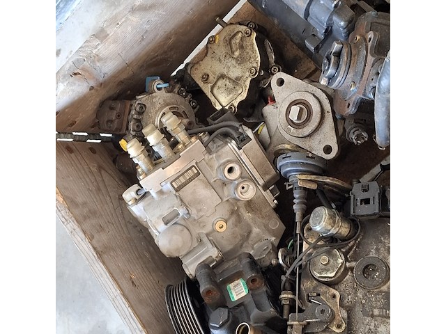 Partij brandstof pompen en dieselmotoren - afbeelding 4 van  10