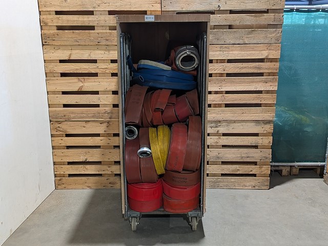 Partij brandweerslangen met storz koppeling, incl. rolcontainer - afbeelding 1 van  7