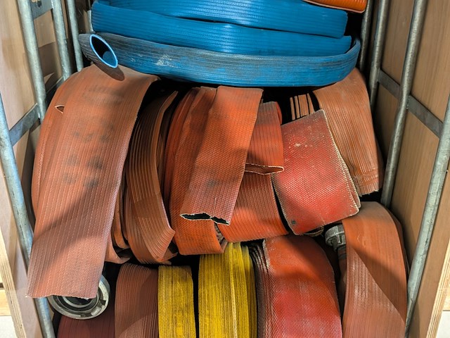 Partij brandweerslangen met storz koppeling, incl. rolcontainer - afbeelding 4 van  7