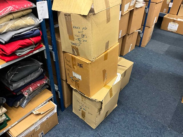 Partij broeken en overals - afbeelding 2 van  22