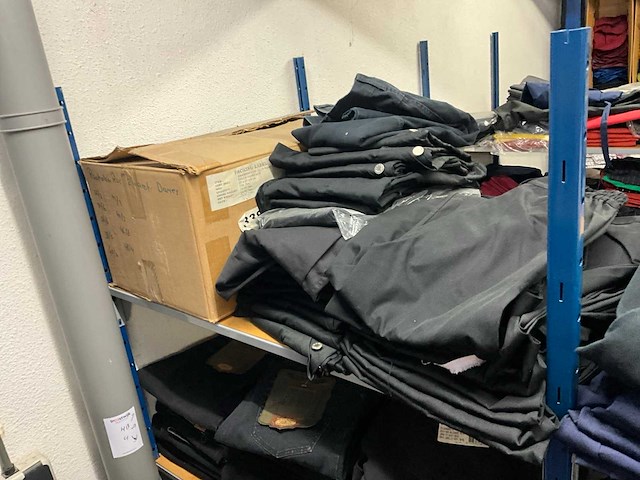 Partij broeken en overals - afbeelding 13 van  22