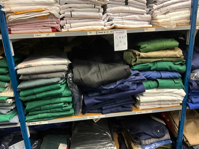 Partij broeken en overals - afbeelding 19 van  22