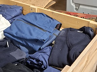 Partij broeken en overhemden - afbeelding 9 van  10