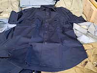 Partij broeken, overhemden en diverse kleding - afbeelding 7 van  7